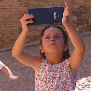 Audioguia Infantil Alhambra Video Cuento 3D - El Castillo Rojo